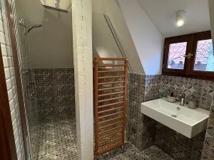 Pronájem bytu 3+1, Praha - Malá Strana, U lužického semináře, 133 m2