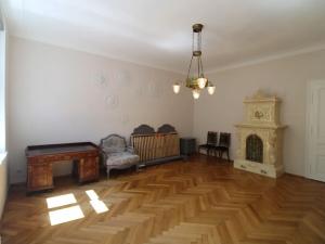 Prodej bytu 2+kk, Karlovy Vary, Svahová, 77 m2