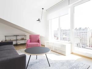 Pronájem bytu 2+kk, Praha - Libeň, Heydukova, 61 m2