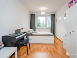 Prodej bytu 2+kk, Praha - Kbely, Herlíkovická, 52 m2