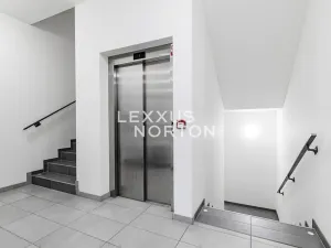 Pronájem bytu 1+kk, Praha - Smíchov, Holečkova, 55 m2