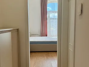 Prodej bytu 1+kk, Praha, Korunní, 30 m2