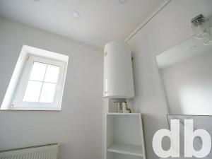 Pronájem bytu 2+kk, Karlovy Vary, Nejdecká, 63 m2