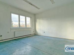 Pronájem kanceláře, Moravany, 94 m2
