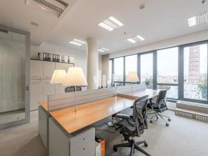 Pronájem kanceláře, Praha - Karlín, Pernerova, 595 m2