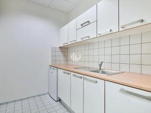 Pronájem kanceláře, Praha - Nusle, Na strži, 190 m2