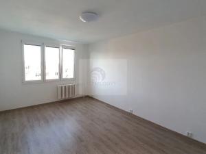 Pronájem bytu 2+1, Praha - Kamýk, Zárubova, 64 m2
