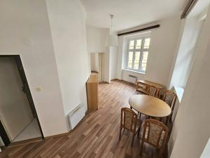 Pronájem bytu 3+kk, Praha - Žižkov, Rokycanova, 78 m2