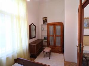 Pronájem bytu 3+1, Karlovy Vary, Krále Jiřího, 91 m2