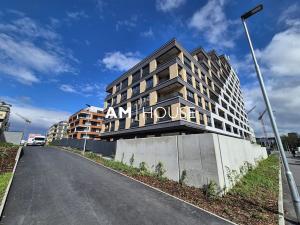Pronájem bytu 2+kk, Praha - Hloubětín, Domalípova, 59 m2