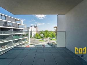 Pronájem bytu 1+kk, Praha - Strašnice, Ramonova, 66 m2