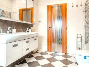 Prodej rodinného domu, Hostivice, 212 m2