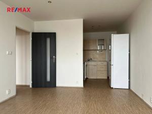 Prodej bytu 2+kk, Kladno, Vašíčkova, 43 m2
