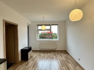 Pronájem bytu 3+kk, Praha - Uhříněves, Oty Bubeníčka, 64 m2