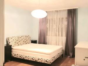 Pronájem bytu 3+kk, Praha - Smíchov, U Dívčích hradů, 99 m2