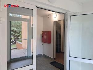Pronájem bytu 4+kk, Praha - Troja, Glowackého, 79 m2
