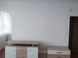 Pronájem bytu 1+kk, Pardubice, Družby, 37 m2