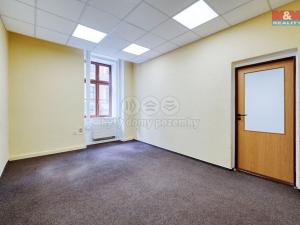 Pronájem kanceláře, Plzeň - Vnitřní Město, Prešovská, 40 m2