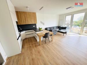 Pronájem bytu 2+kk, Olomouc, Milana Ticháka, 70 m2