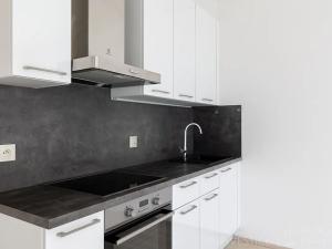 Pronájem bytu 1+kk, Praha - Stodůlky, Toufarova, 37 m2