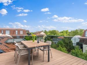 Pronájem bytu 3+1, Praha - Troja, Pod Havránkou, 103 m2