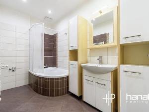 Pronájem bytu 3+kk, Olomouc, Jeremiášova, 106 m2