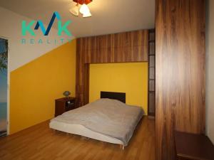 Pronájem bytu 2+kk, Karlovy Vary, Jahodová, 39 m2