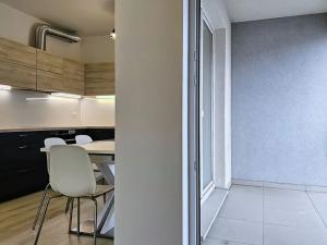Pronájem bytu 2+kk, Praha - Stodůlky, Toufarova, 63 m2