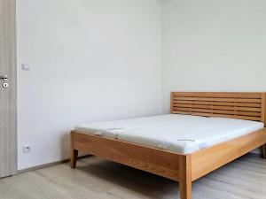 Pronájem bytu 2+kk, Praha - Stodůlky, Toufarova, 63 m2