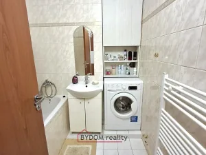 Prodej bytu 2+1, Tlučná, V Rybníčkách, 62 m2