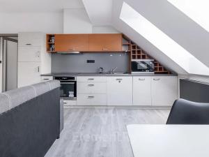Pronájem bytu 3+kk, Hradec Králové, Resslova, 69 m2