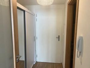 Prodej bytu 1+kk, Praha - Košíře, Hlaváčkova, 32 m2