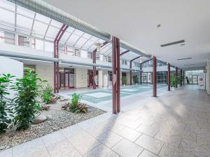 Pronájem kanceláře, Praha - Karlín, Sokolovská, 554 m2
