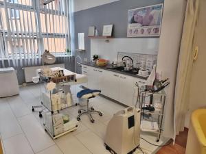 Pronájem komerční nemovitosti, Jablonec nad Nisou, Podhorská, 36 m2