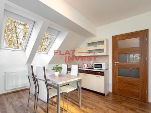 Prodej obchodního prostoru, Vysoké Veselí, 1. máje, 600 m2