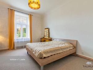 Prodej vícegeneračního domu, Jesenice, Žatecká, 315 m2
