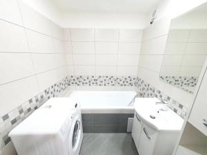 Pronájem bytu 3+1, Praha - Háje, Hlavatého, 65 m2