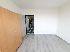 Pronájem bytu 3+1, Praha - Háje, Hlavatého, 65 m2