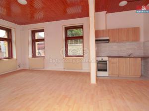 Pronájem bytu 2+kk, Trutnov - Střední Předměstí, Novodvorská, 50 m2