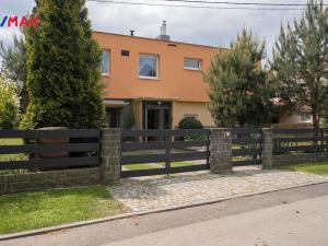 Prodej rodinného domu, Dolní Benešov, Záhumenní, 232 m2