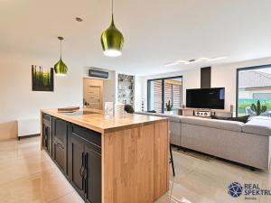 Prodej rodinného domu, Březí, Bezová, 106 m2
