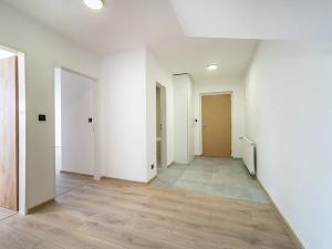 Prodej bytu 3+kk, Jesenice, Mezi Domy, 81 m2