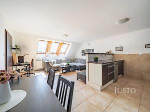 Prodej bytu 3+kk, České Budějovice, Rudolfovská tř., 66 m2
