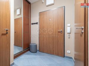 Prodej bytu 2+kk, Praha - Dolní Měcholupy, Kardausova, 52 m2
