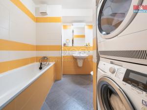 Prodej bytu 2+kk, Praha - Dolní Měcholupy, Kardausova, 52 m2