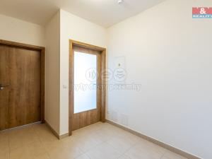 Pronájem bytu 2+kk, Hradec Králové - Nový Hradec Králové, Antonína Petrofa, 57 m2