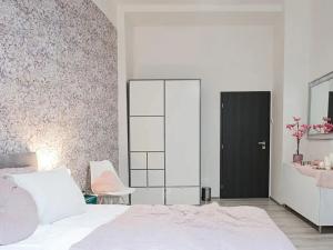 Pronájem bytu 2+1, Praha - Holešovice, Dělnická, 45 m2