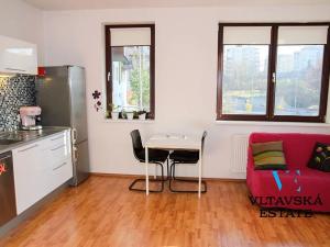 Pronájem bytu 3+kk, Praha - Záběhlice, Na Slatince, 63 m2