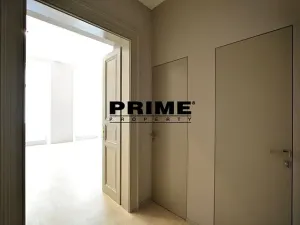 Pronájem kanceláře, Praha - Nové Město, Spálená, 164 m2