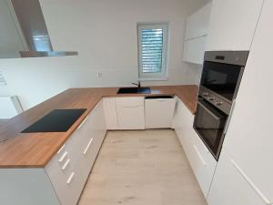Prodej bytu 4+kk, Babice, K Vile, 146 m2